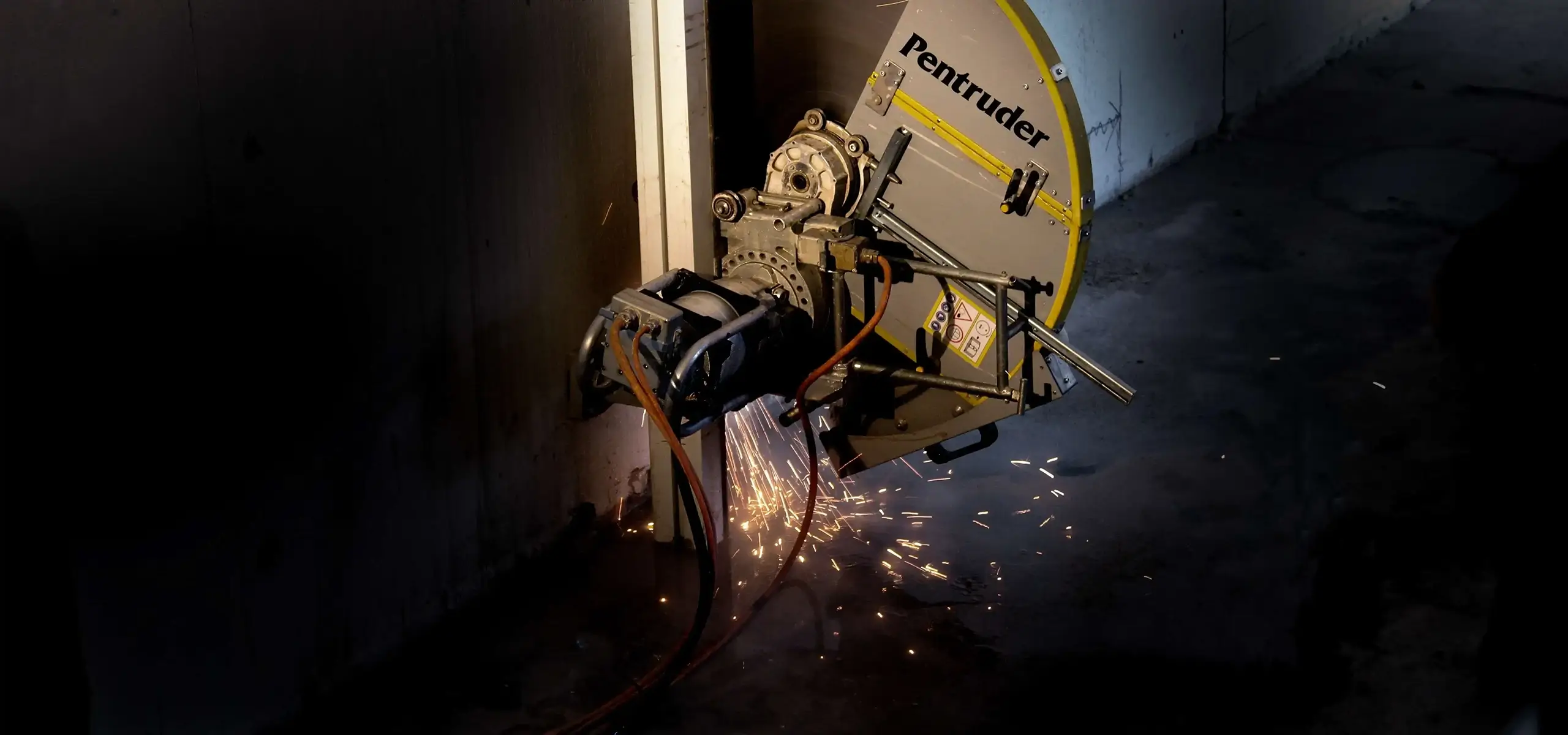 Стенорезые машины Pentruder