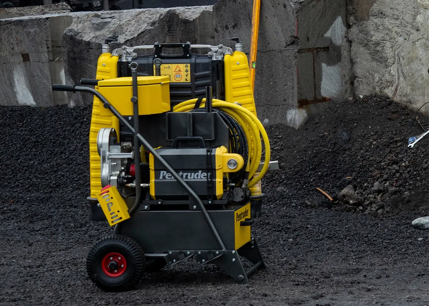 Стенорезная машина Pentruder RS2